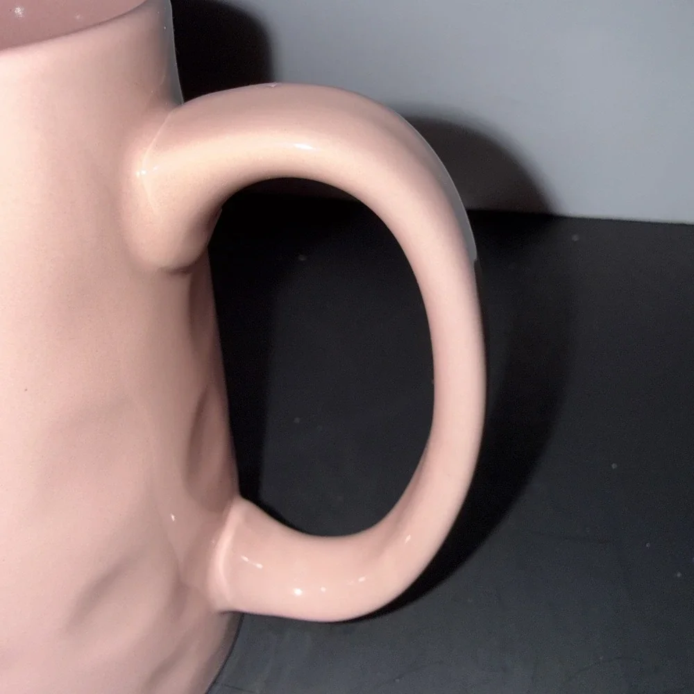 Sanrio HELLO KITTY 20O2 LOST HIKING PINK COFFEE MUG.. Don't Follow Me I'm Lost